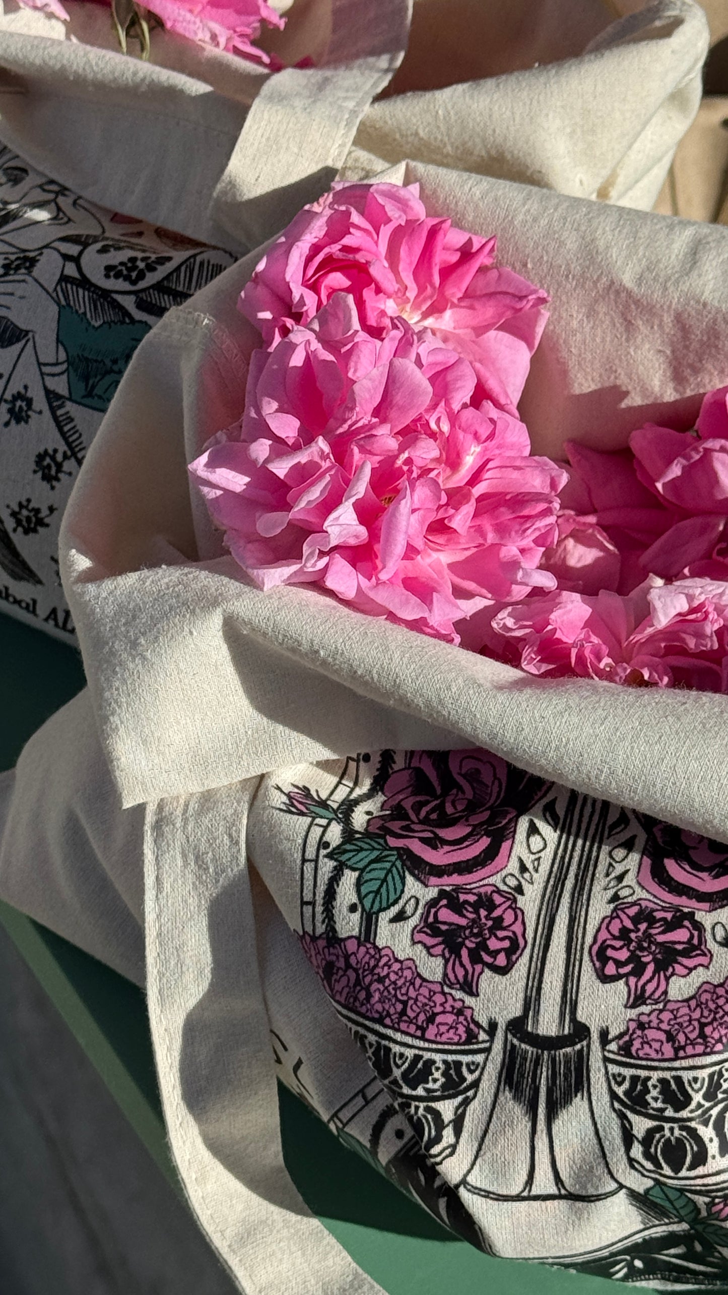 Roses Season Tote Bag | حقيبة قماشية موسم الورد